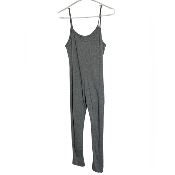 Active USA Gray Bodysuit Sz Large - Picture 1 of 6